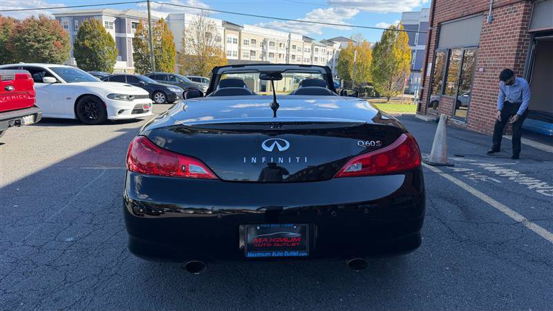 Used 2014 INFINITI Q60 Sport Convertible w/ Premium Package RWD image 34
