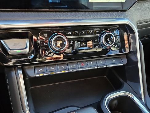 Used 2022 GMC Sierra 1500 Denali image 14