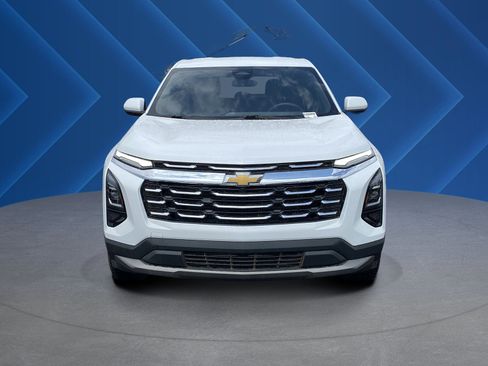 Used 2025 Chevrolet Equinox LT FWD image 8