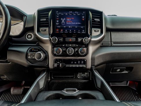 Used 2020 RAM 1500 Big Horn image 24