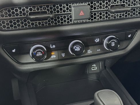 Certified 2024 Honda HR-V Sport image 15