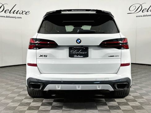 Used 2025 BMW X5 xDrive40i w/ M Sport Package AWD/4WD image 5