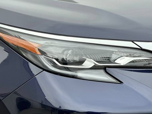 New 2026 Toyota Sienna Platinum AWD/4WD image 32