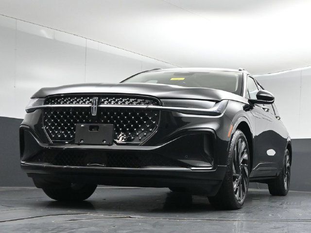 Certified 2026 Lincoln Nautilus Reserve w/ Jet Appearance Package AWD/4WD image 39