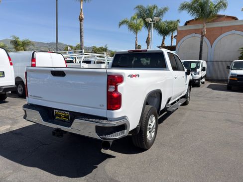 Used 2025 Chevrolet Silverado 2500 LT w/ Convenience Package image 8