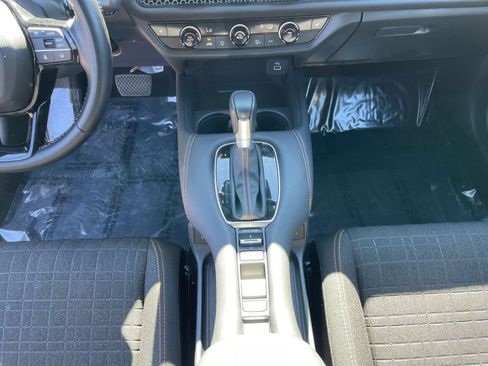 Used 2025 Honda HR-V Sport image 39