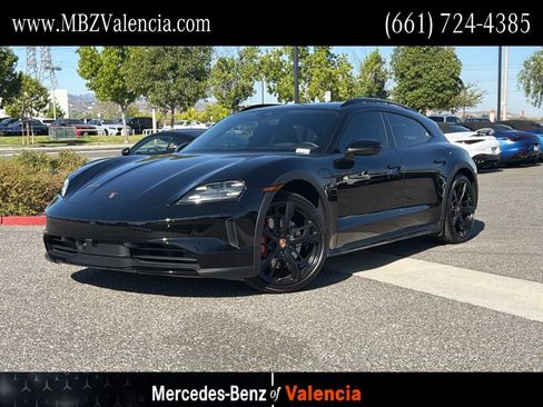 Used 2025 Porsche Taycan 4S AWD/4WD image 1