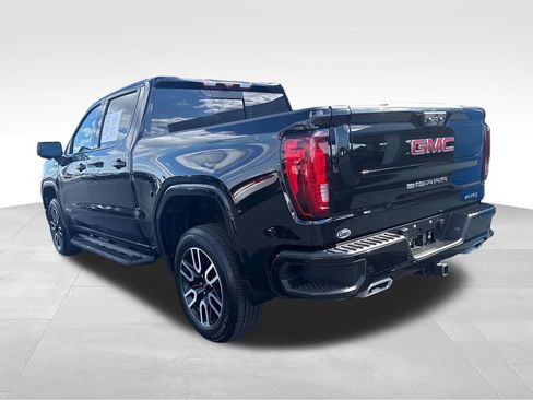 Used 2024 GMC Sierra 1500 AT4 w/ Technology Package AWD/4WD image 3