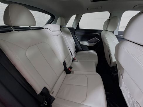 Certified 2025 Audi Q3 2.0T Premium Plus w/ Premium Plus Package image 26