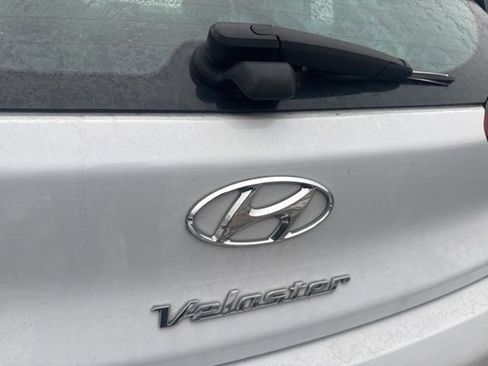 Used 2020 Hyundai Veloster 2.0 image 10