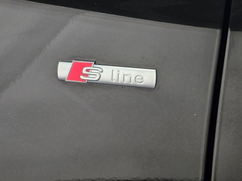 Certified 2025 Audi Q5 2.0T Premium Plus w/ Premium Plus Package image 34