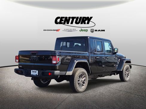 New 2026 Jeep Gladiator Sport AWD/4WD image 4