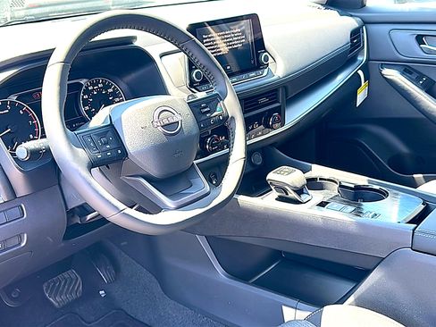 New 2026 Nissan Rogue SV FWD image 9