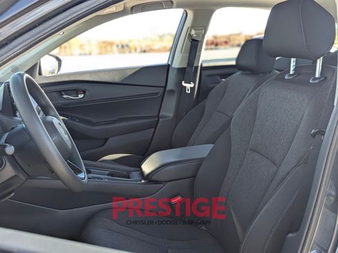 Used 2023 Honda Accord EX image 22