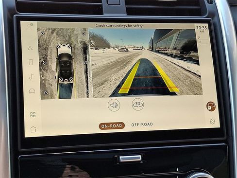 Used 2025 Land Rover Discovery S image 24