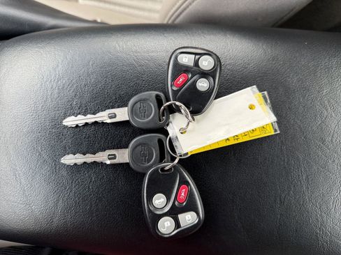 Used 2004 Chevrolet Corvette Coupe w/ Preferred Equipment Group RWD image 24