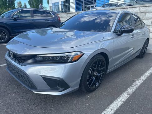 Used 2024 Honda Civic Sport image 1