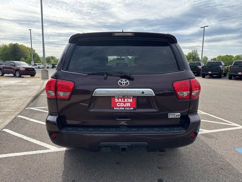 Used 2016 Toyota Sequoia Platinum AWD/4WD image 9