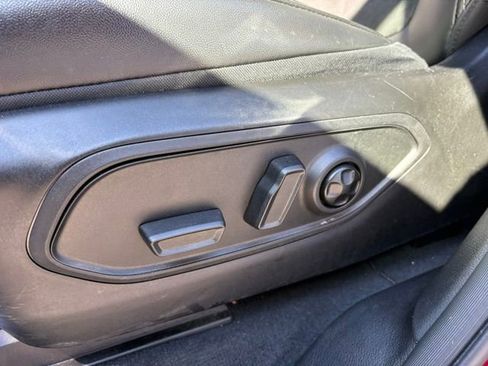 Used 2025 Jeep Grand Cherokee Altitude AWD/4WD image 26