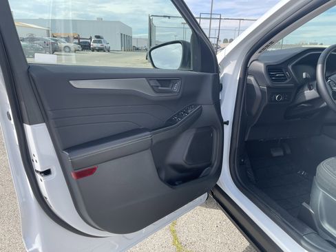 Used 2025 Ford Escape Active w/ Cold Weather Package image 13