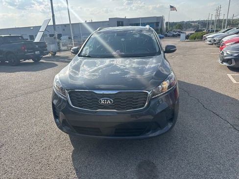 Used 2020 Kia Sorento LX w/ LX I4 Convenience Package FWD image 2