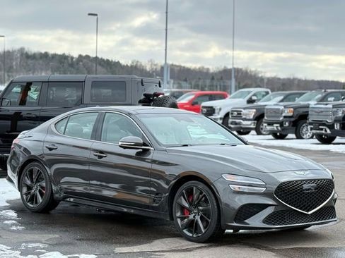 Used 2023 Genesis G70 3.3T w/ Sport Prestige Package image 39