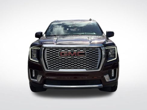 Used 2022 GMC Yukon XL Denali w/ Max Trailering Package AWD/4WD image 2