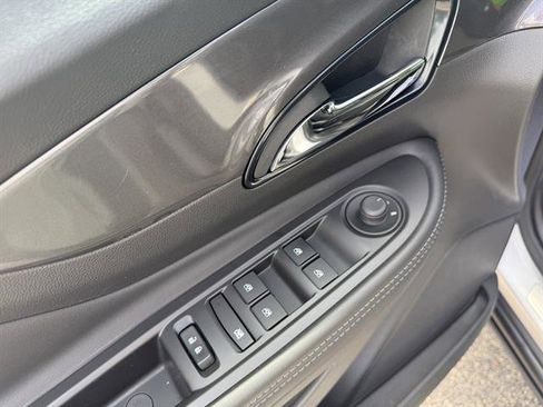 Used 2022 Buick Encore Preferred w/ Safety Package image 29