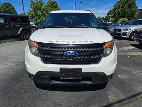 Used 2015 Ford Explorer Sport w/ Equipment Group 401A AWD/4WD image 8