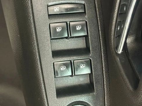 Used 2018 Chevrolet Trax LS image 23