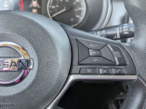 Used 2020 Nissan Kicks SV image 20