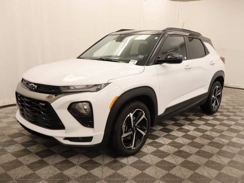 Used 2021 Chevrolet TrailBlazer RS w/ Technology Package FWD image 1
