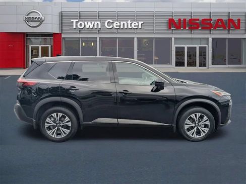 Certified 2021 Nissan Rogue SV FWD image 8