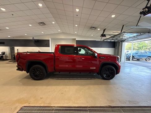 Used 2023 GMC Sierra 1500 Elevation w/ Preferred Package AWD/4WD image 8