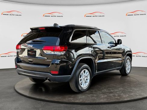 Used 2020 Jeep Grand Cherokee Laredo image 33