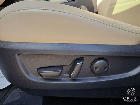 Used 2019 INFINITI QX50 Luxe w/ Navigation Package image 8