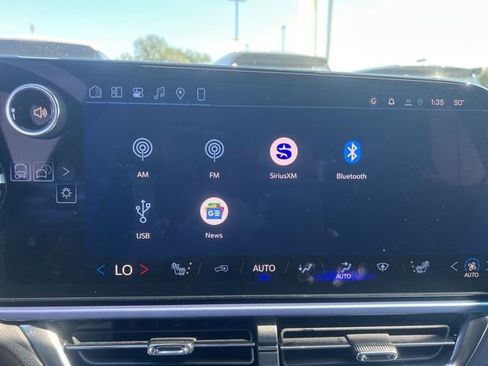 New 2026 Chevrolet Equinox EV LT image 24