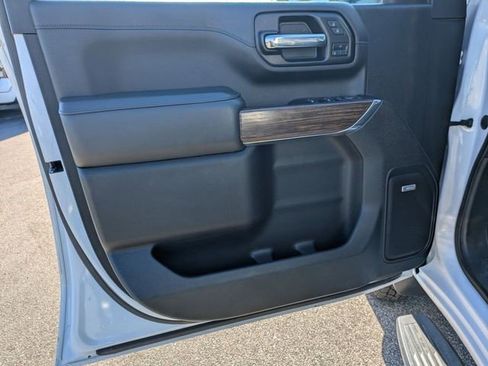 Certified 2022 Chevrolet Silverado 3500 High Country w/ Snow Plow Prep/Camper Package image 9