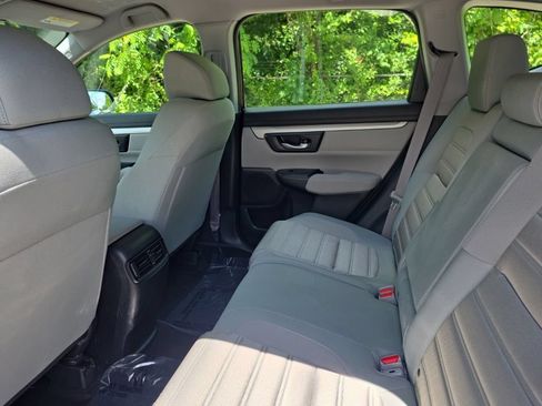 Used 2019 Honda CR-V LX image 9