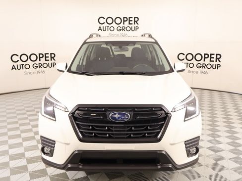 Used 2024 Subaru Forester Premium AWD/4WD image 9