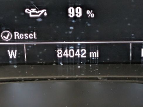 Used 2022 Chevrolet Malibu LT FWD image 25