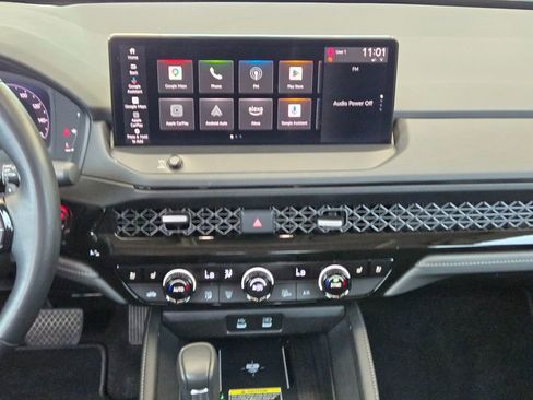 Used 2025 Honda Accord Touring image 17