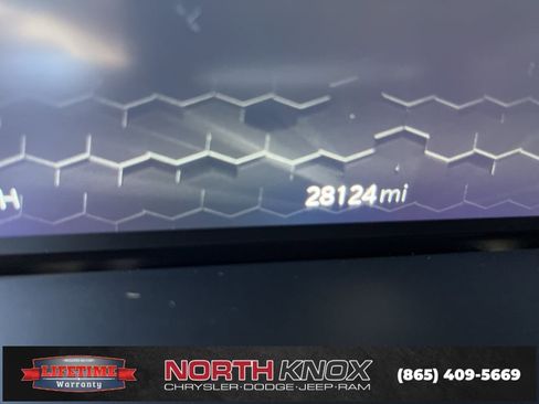 Used 2025 Jeep Compass Trailhawk w/ Trailhawk Elite Group image 31