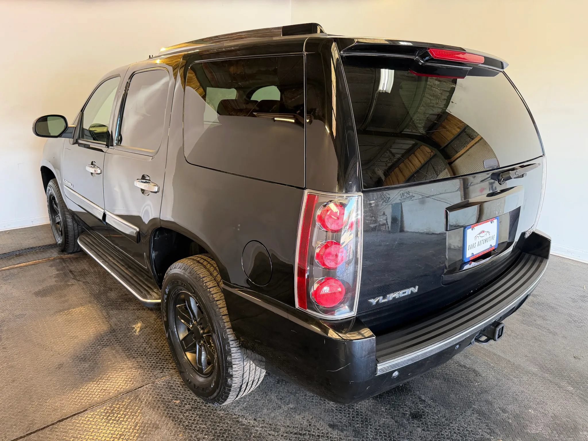 Used 2007 GMC Yukon Denali AWD/4WD image 5