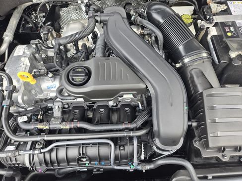 New 2026 Volkswagen Jetta SE FWD image 26