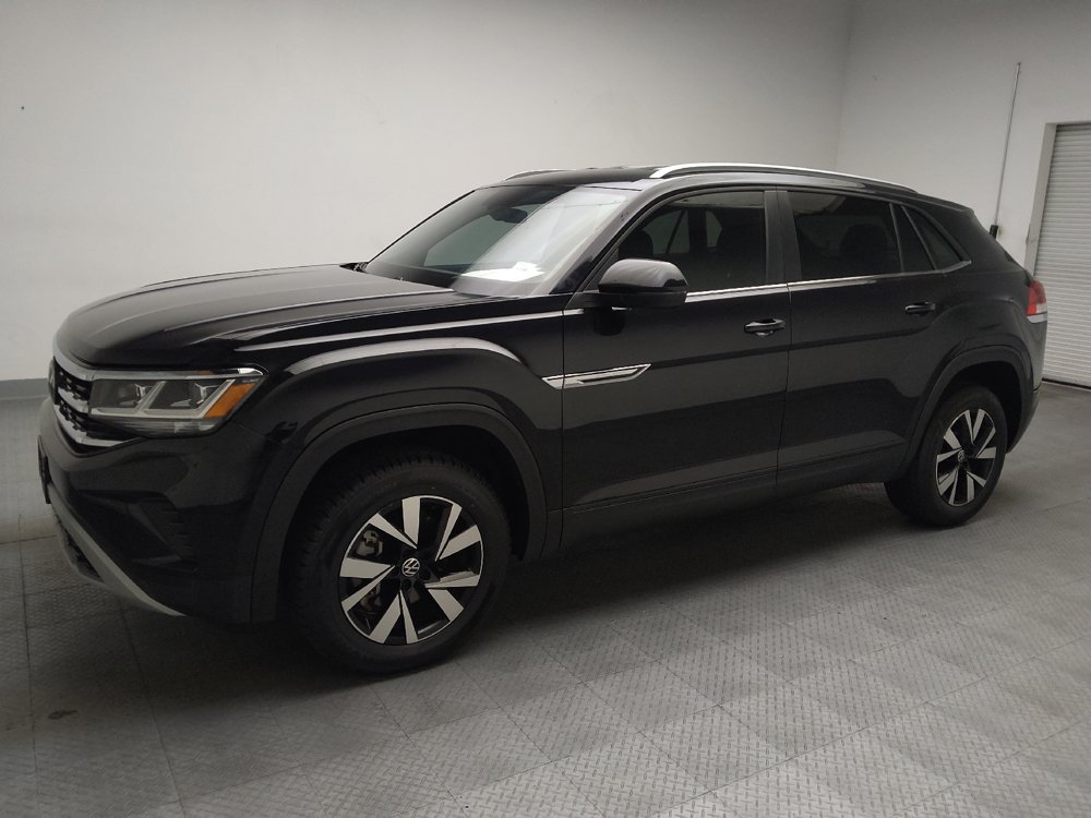 Used 2022 Volkswagen Atlas Cross Sport SE FWD image 2