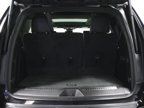 Used 2026 GMC Yukon Denali Ultimate AWD/4WD image 16