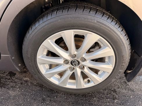 Used 2020 Toyota Camry SE image 41