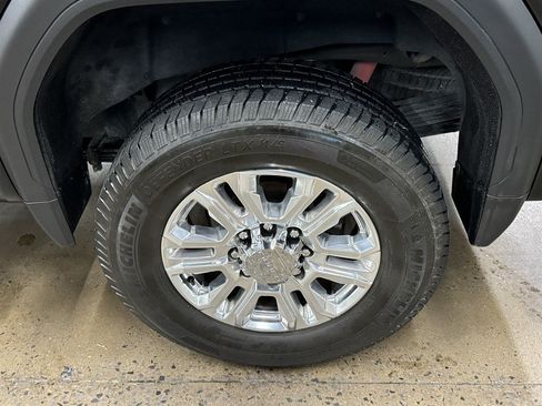 Used 2020 GMC Sierra 2500 Denali w/ Denali Ultimate Package AWD/4WD image 9