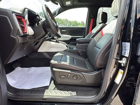 Used 2023 GMC Canyon AT4X AWD/4WD image 21